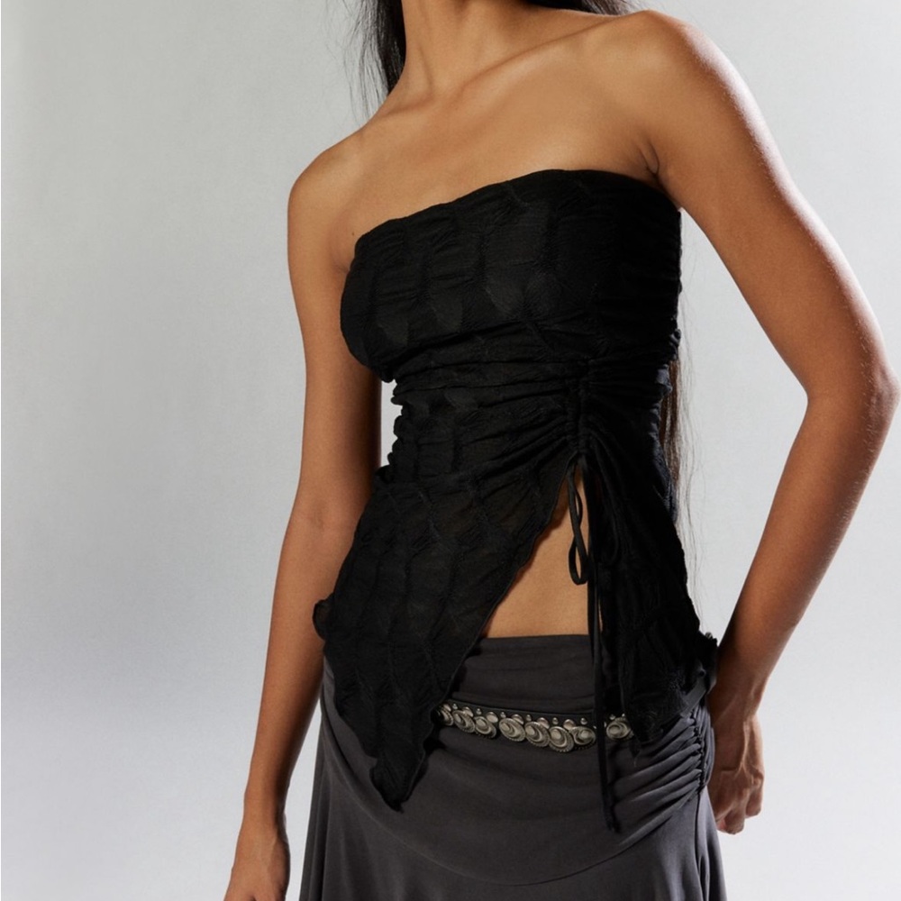 UO Silence + Noise black Remy Textured tube top